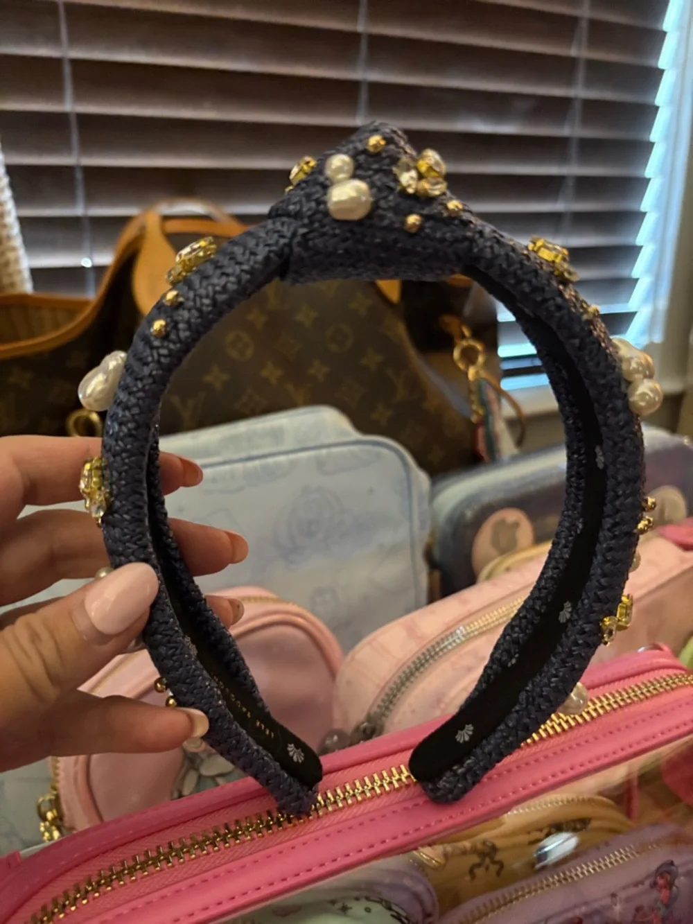 💙Lele Sadoughi💙

—NWOT, Slim Knotted Raffia Oasis Embellished Headband - Picture 6 of 7